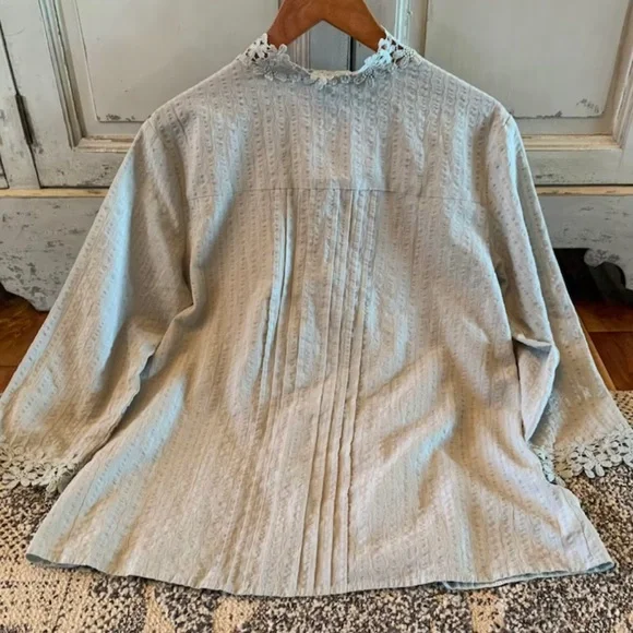 New Bohemian Grey Lace 3/4 Sleeve Button Front Floral Romantic Blouse Top - Picture 7 of 11